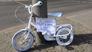 Upcycling-Workshop: Regenponchos für den Ride of Silence @ Green City. e.V., 2. Aufgang, 5. Stock